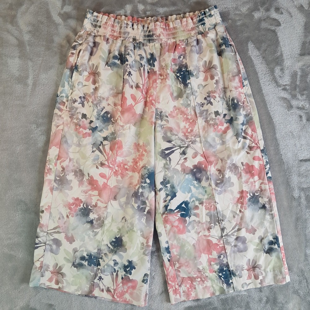 Athleta Womens Medium Floral Wide Leg Crop Pants Smocked Paperbag Waist Culottes